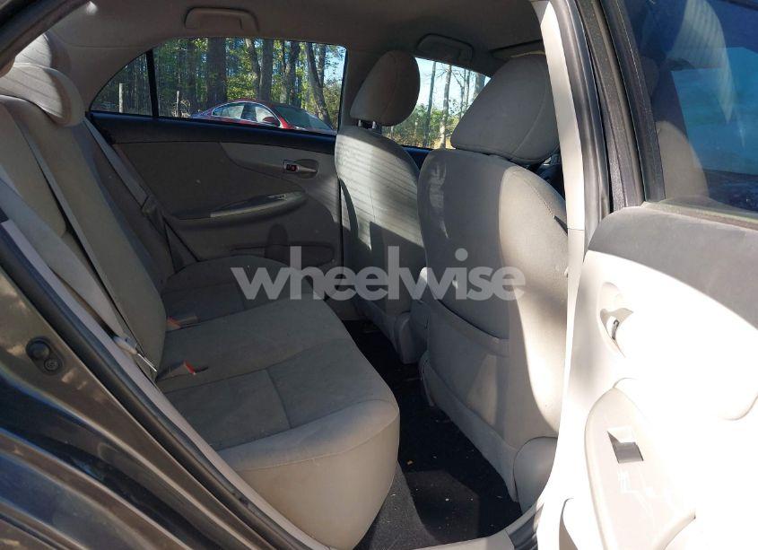 Photo 8 of 2013 Toyota Corolla LE (VIN 2T1BU4EE6DC089531)