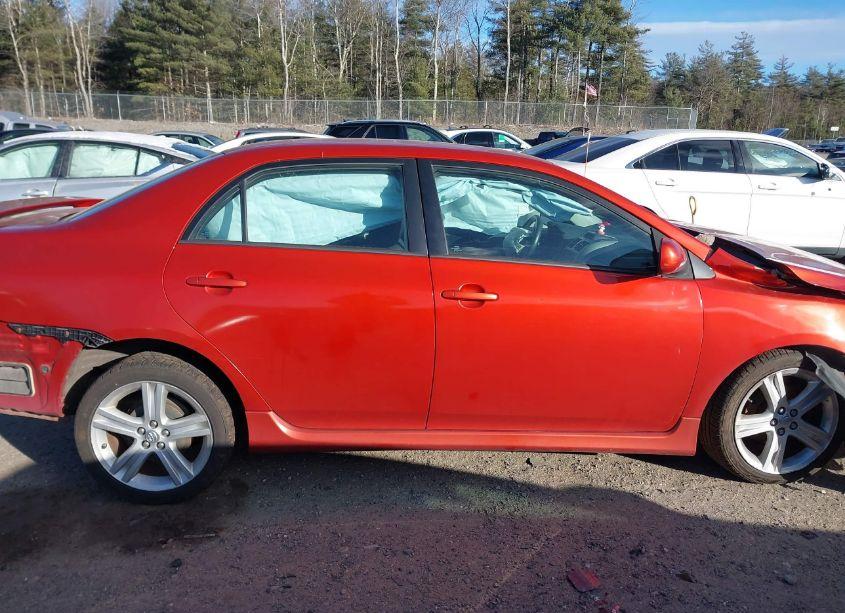 Photo 13 of 2013 Toyota Corolla S SPECIAL EDITION (VIN 2T1BU4EE6DC098701)