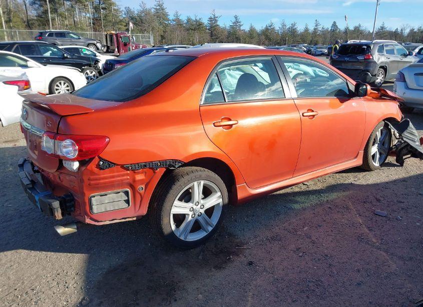 Photo 4 of 2013 Toyota Corolla S SPECIAL EDITION (VIN 2T1BU4EE6DC098701)