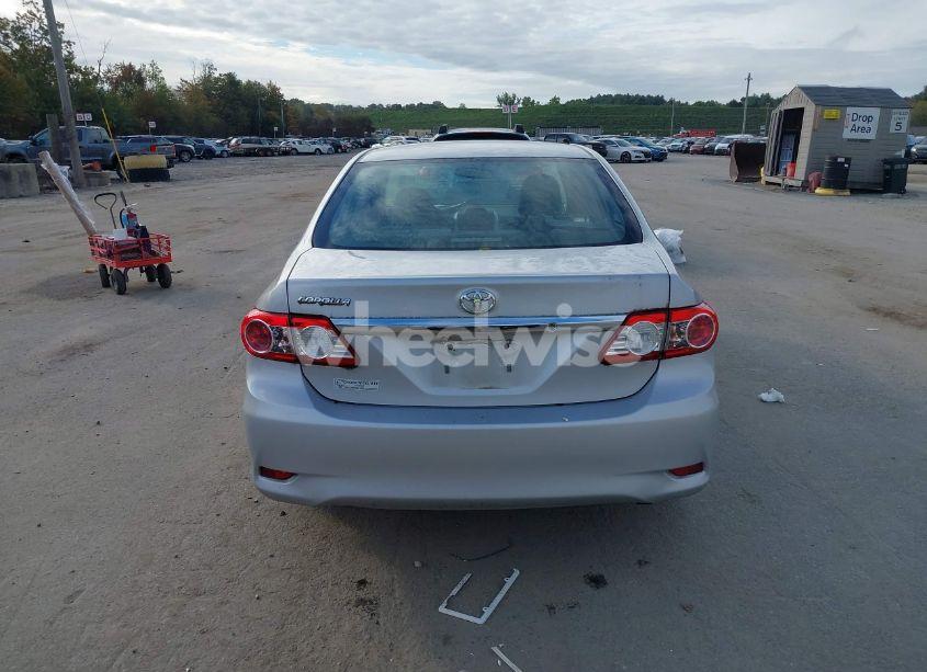 Photo 16 of 2013 Toyota Corolla L (VIN 2T1BU4EE6DC100463)