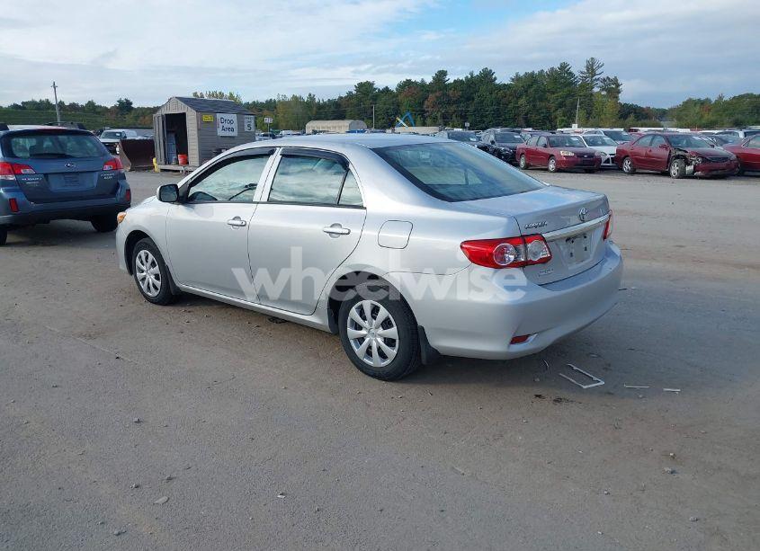 Photo 3 of 2013 Toyota Corolla L (VIN 2T1BU4EE6DC100463)