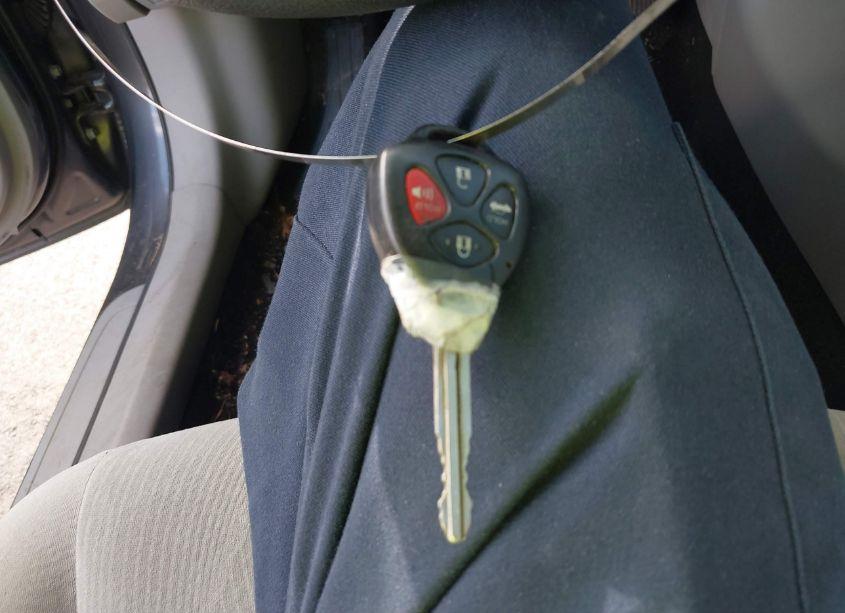 Photo 11 of 2013 Toyota Corolla LE (VIN 2T1BU4EE6DC114749)