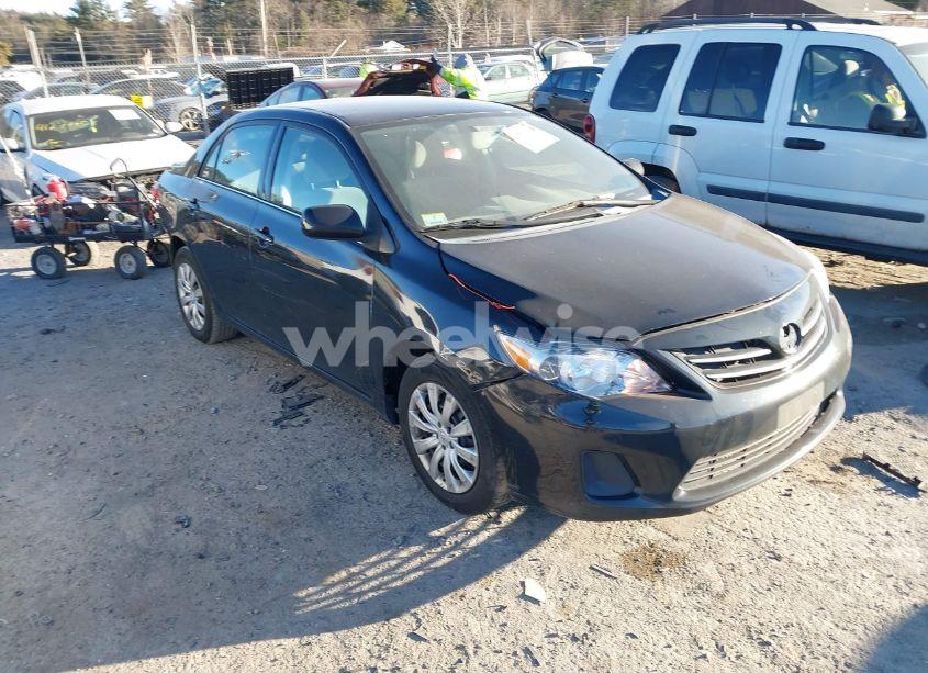 2013 Toyota Corolla LE (VIN 2T1BU4EE6DC118381) main photo