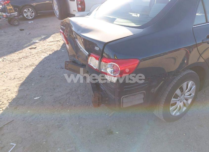 Photo 6 of 2013 Toyota Corolla LE (VIN 2T1BU4EE6DC118381)