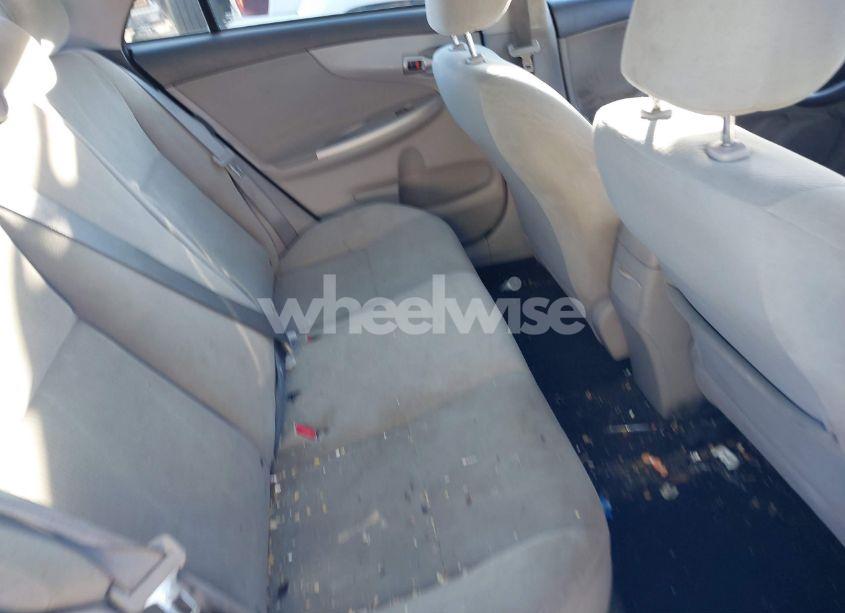 Photo 8 of 2013 Toyota Corolla LE (VIN 2T1BU4EE6DC118381)