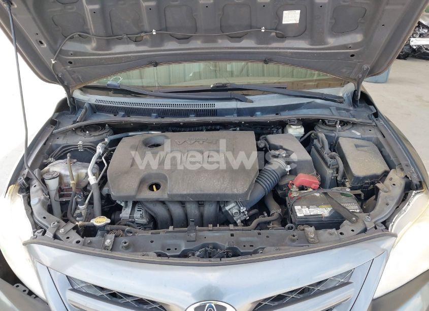 Photo 10 of 2013 Toyota Corolla L (VIN 2T1BU4EE6DC123645)