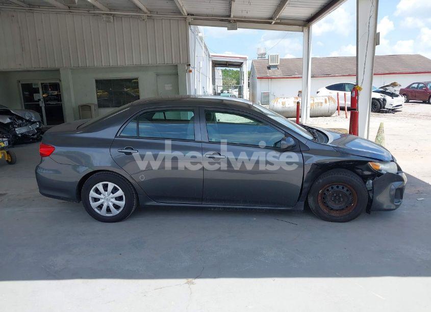 Photo 13 of 2013 Toyota Corolla L (VIN 2T1BU4EE6DC123645)