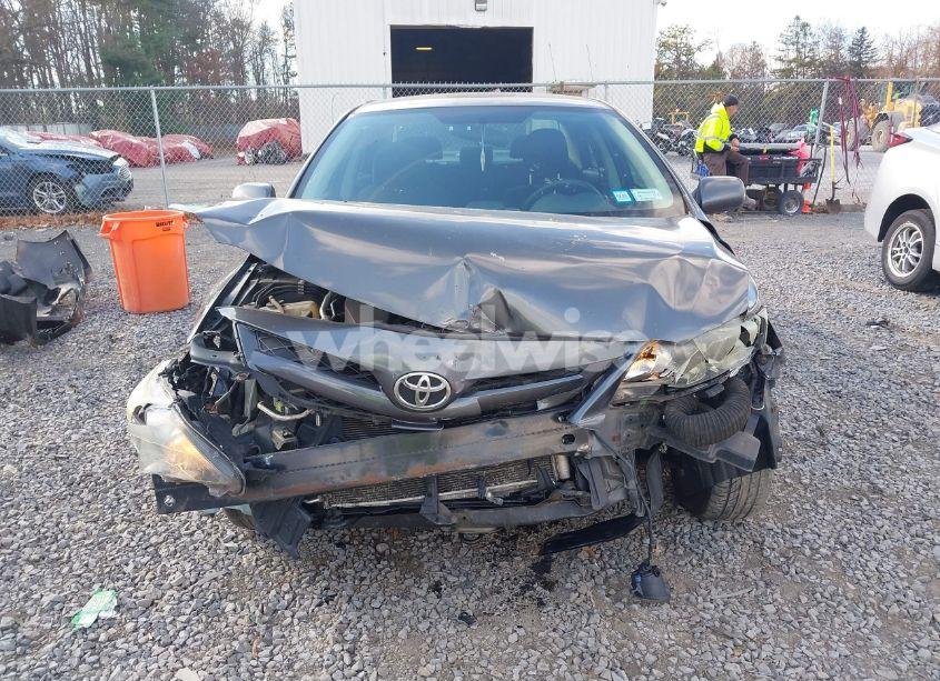 Photo 13 of 2013 Toyota Corolla S (VIN 2T1BU4EE6DC947399)