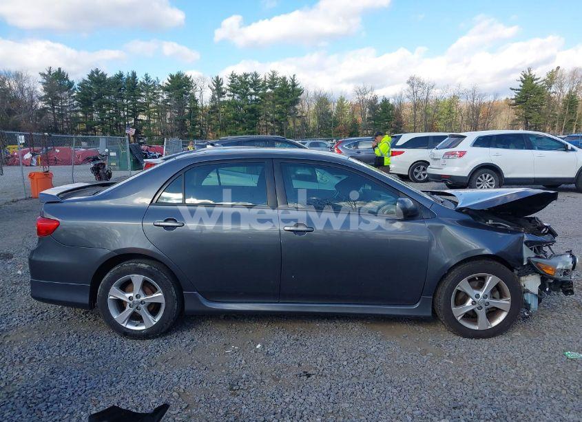 Photo 14 of 2013 Toyota Corolla S (VIN 2T1BU4EE6DC947399)