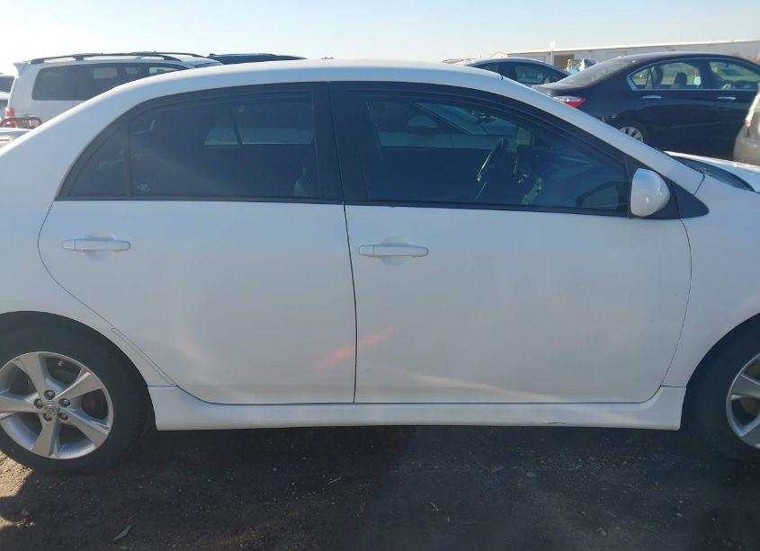 Photo 13 of 2013 Toyota Corolla S (VIN 2T1BU4EE6DC950836)