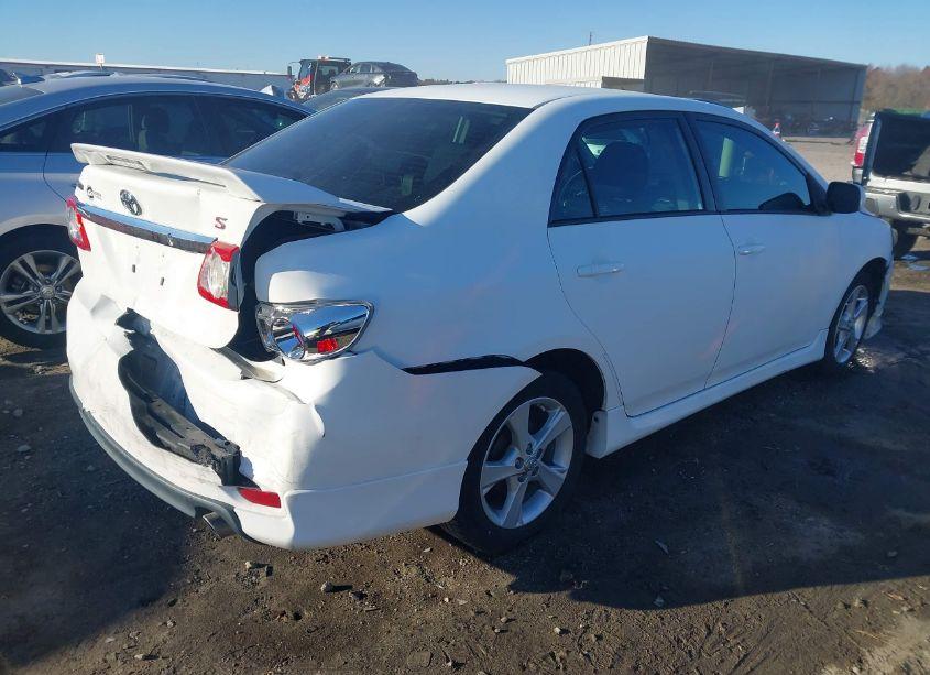 Photo 4 of 2013 Toyota Corolla S (VIN 2T1BU4EE6DC950836)