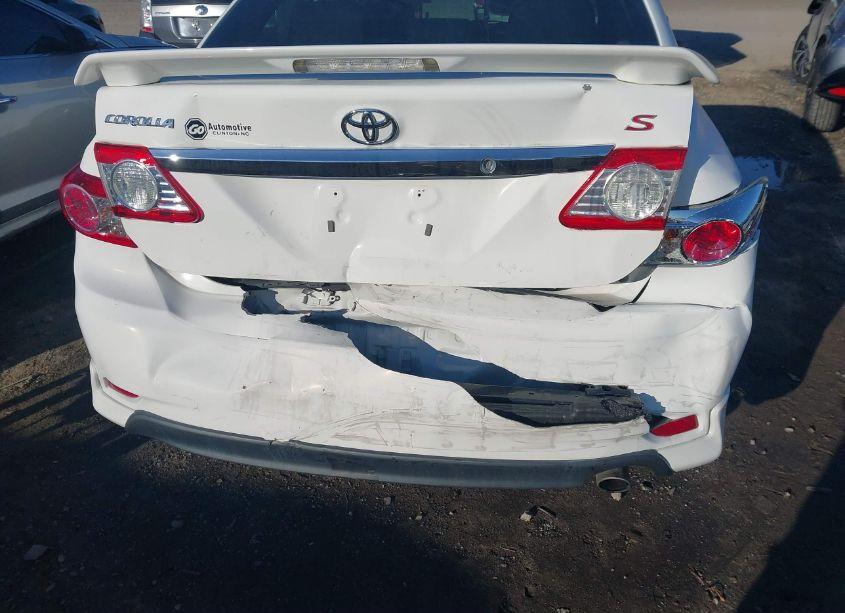 Photo 6 of 2013 Toyota Corolla S (VIN 2T1BU4EE6DC950836)