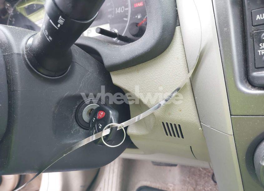 Photo 11 of 2013 Toyota Corolla LE (VIN 2T1BU4EE6DC950884)