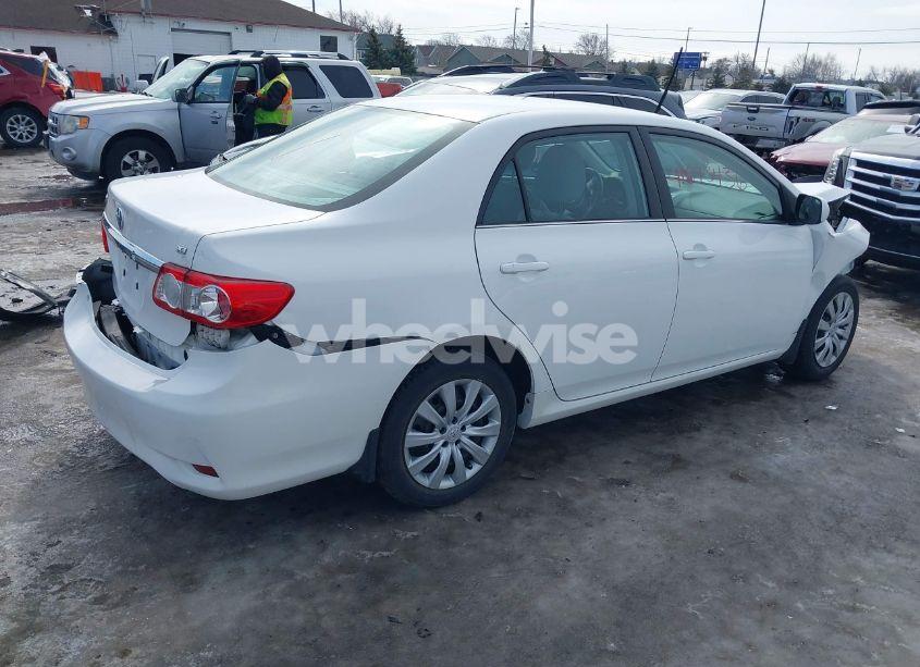 Photo 4 of 2013 Toyota Corolla LE (VIN 2T1BU4EE6DC971136)
