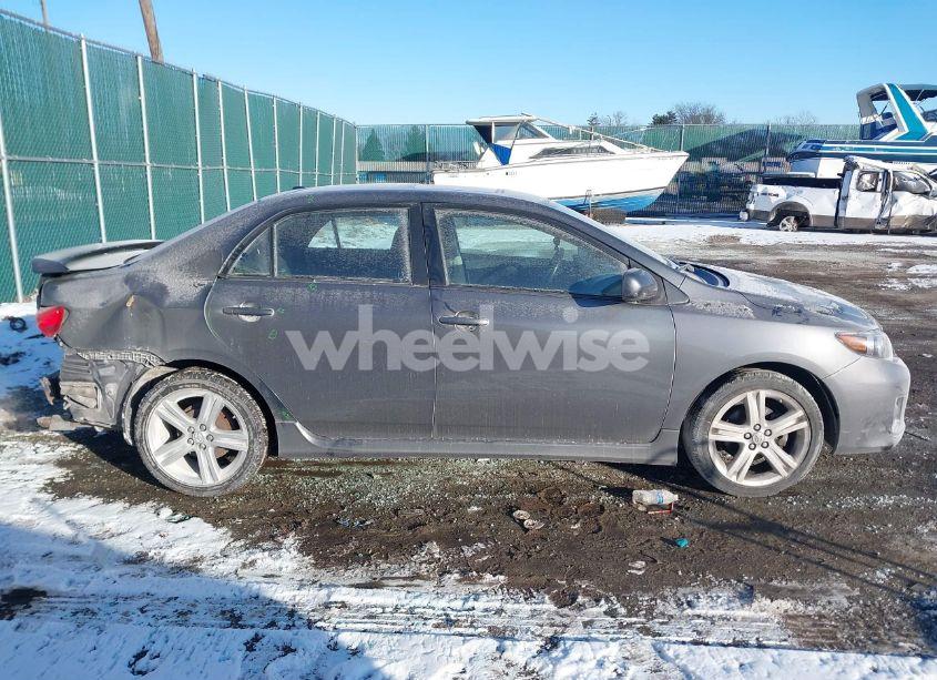 Photo 13 of 2013 Toyota Corolla S/LE (VIN 2T1BU4EE6DC973839)