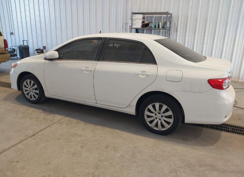 Photo 14 of 2013 Toyota Corolla LE (VIN 2T1BU4EE6DC974263)