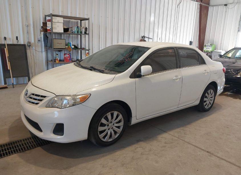 Photo 2 of 2013 Toyota Corolla LE (VIN 2T1BU4EE6DC974263)