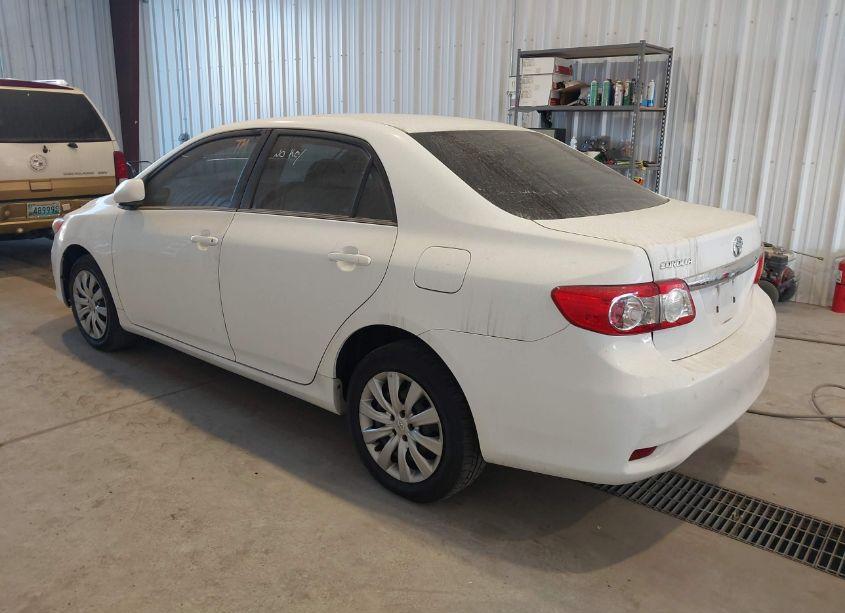 Photo 3 of 2013 Toyota Corolla LE (VIN 2T1BU4EE6DC974263)