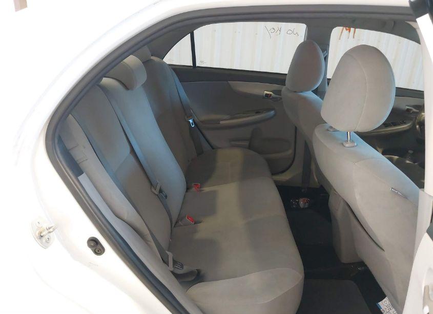 Photo 8 of 2013 Toyota Corolla LE (VIN 2T1BU4EE6DC974263)