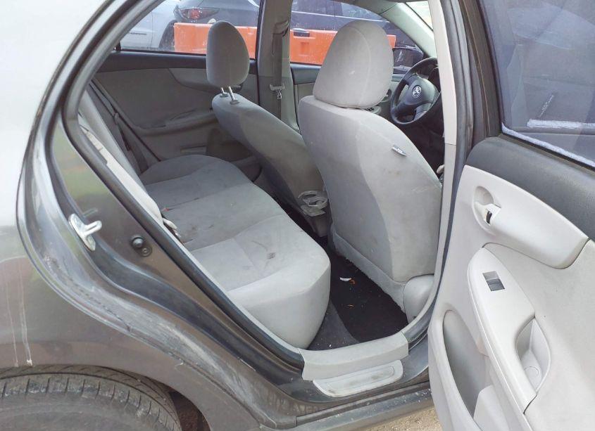 Photo 8 of 2013 Toyota Corolla L (VIN 2T1BU4EE6DC983920)