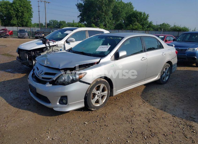 Photo 2 of 2013 Toyota Corolla S (VIN 2T1BU4EE6DC992455)