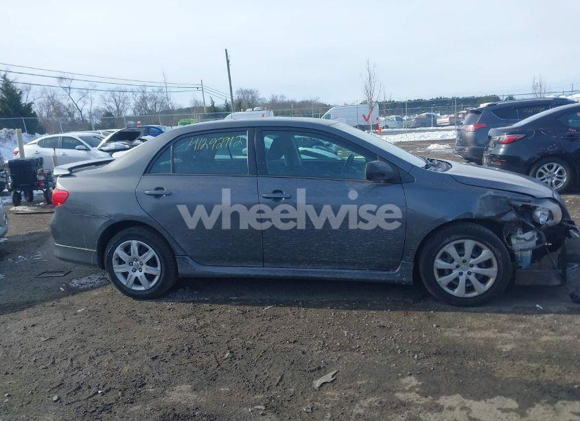 Photo 13 of 2010 Toyota Corolla S (VIN 2T1BU4EE7AC229002)