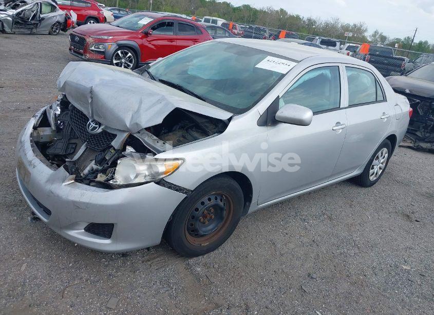 Photo 2 of 2010 Toyota Corolla LE (VIN 2T1BU4EE7AC258404)