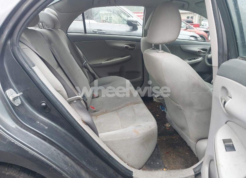 Photo 8 of 2010 Toyota Corolla LE (VIN 2T1BU4EE7AC261836)