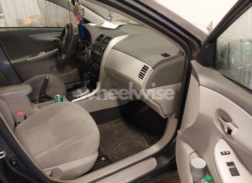 Photo 5 of 2010 Toyota Corolla LE (VIN 2T1BU4EE7AC277616)