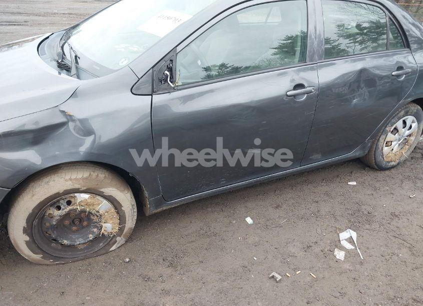 Photo 13 of 2010 Toyota Corolla LE (VIN 2T1BU4EE7AC280936)