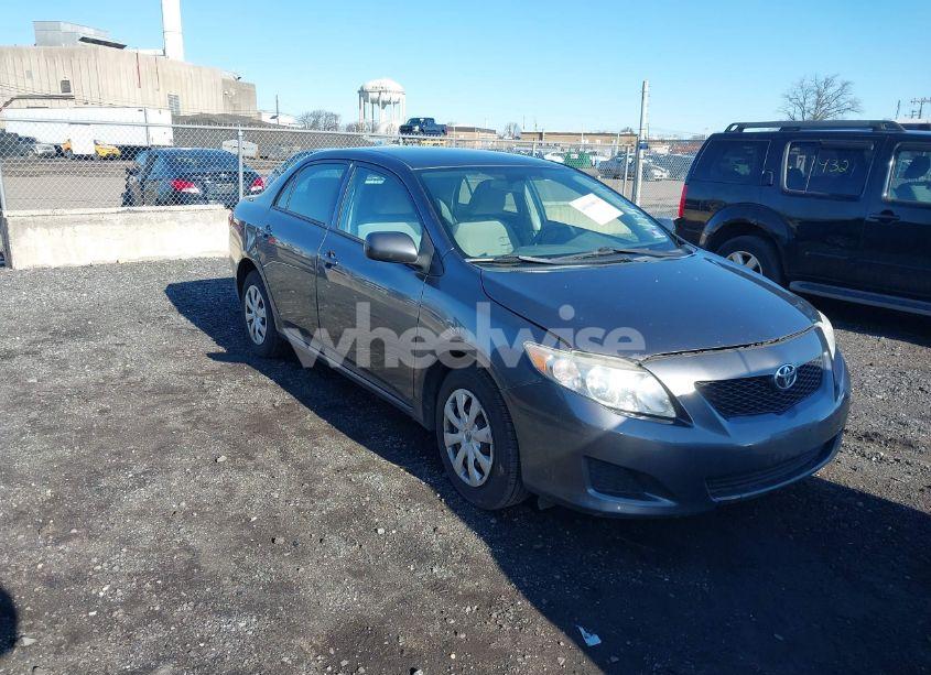 2010 Toyota Corolla LE (VIN 2T1BU4EE7AC285392) main photo