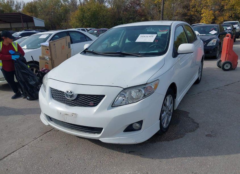 Photo 2 of 2010 Toyota Corolla S (VIN 2T1BU4EE7AC362097)