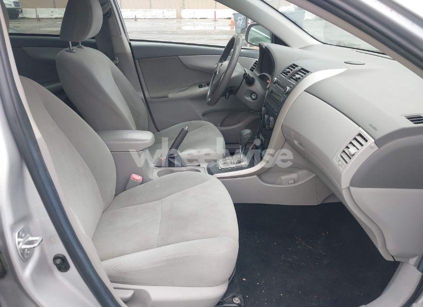 Photo 5 of 2010 Toyota Corolla LE (VIN 2T1BU4EE7AC364397)