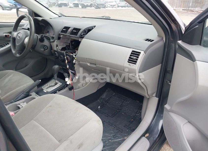 Photo 5 of 2010 Toyota Corolla LE (VIN 2T1BU4EE7AC424890)