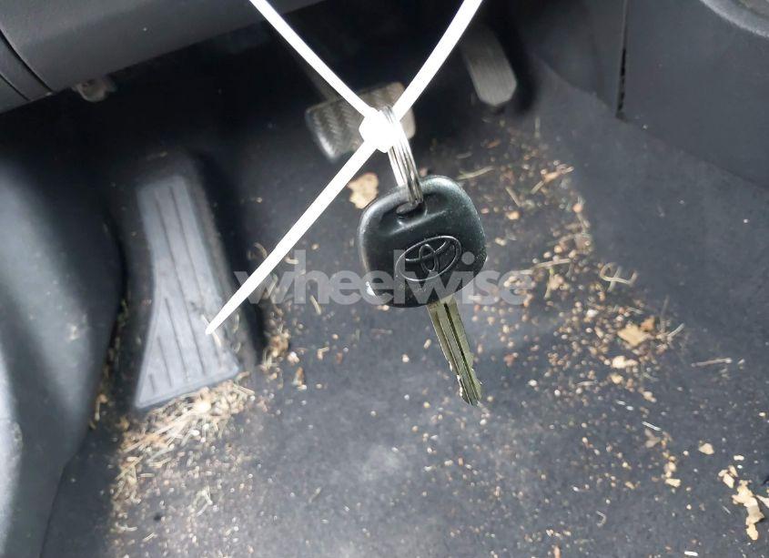 Photo 11 of 2010 Toyota Corolla S (VIN 2T1BU4EE7AC466458)