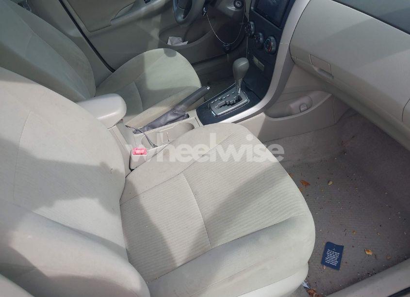 Photo 5 of 2010 Toyota Corolla LE (VIN 2T1BU4EE7AC471790)