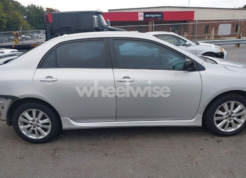 Photo 13 of 2010 Toyota Corolla S (VIN 2T1BU4EE7AC492879)