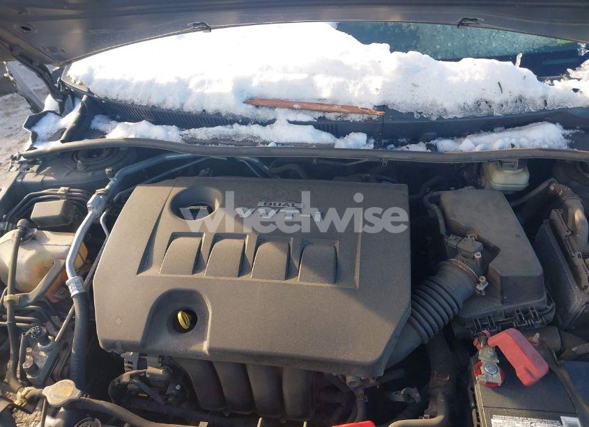 Photo 10 of 2010 Toyota Corolla S (VIN 2T1BU4EE7AC499282)