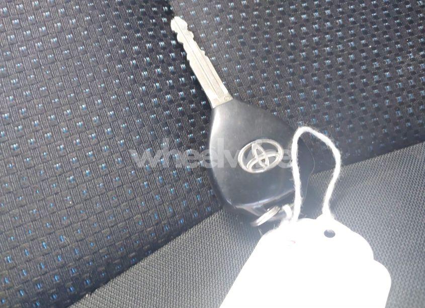 Photo 11 of 2010 Toyota Corolla S (VIN 2T1BU4EE7AC499282)