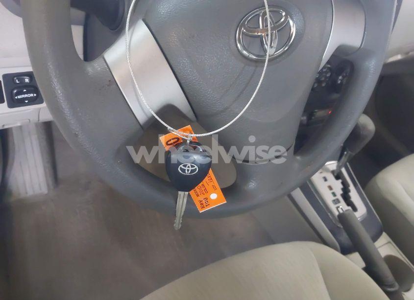 Photo 11 of 2010 Toyota Corolla LE (VIN 2T1BU4EE7AC517991)