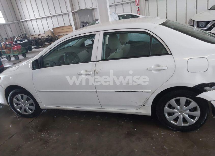 Photo 14 of 2010 Toyota Corolla LE (VIN 2T1BU4EE7AC517991)