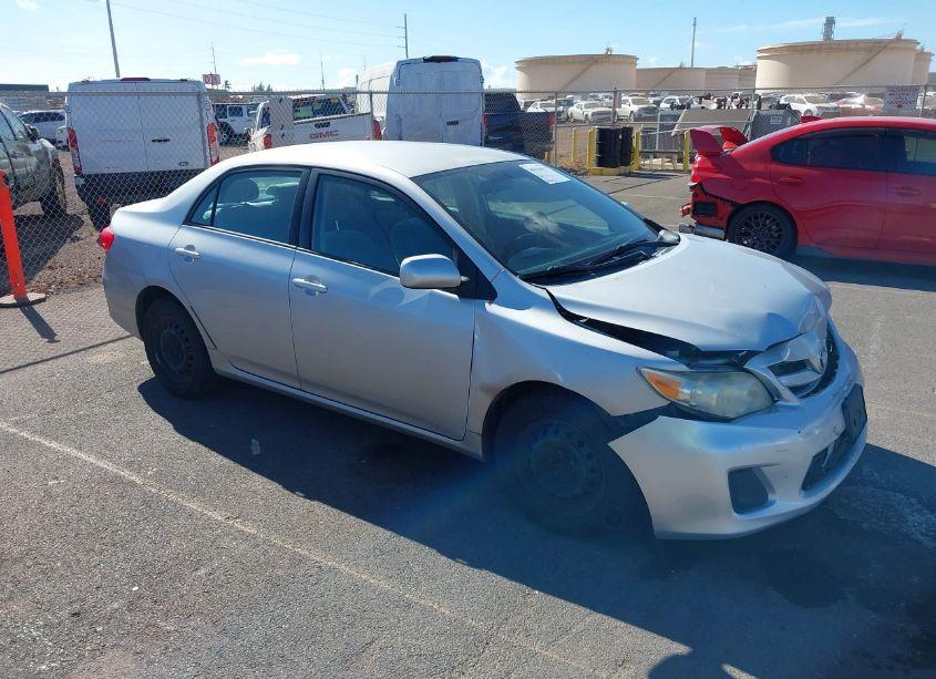 2011 Toyota Corolla LE (VIN 2T1BU4EE7BC538860) main photo