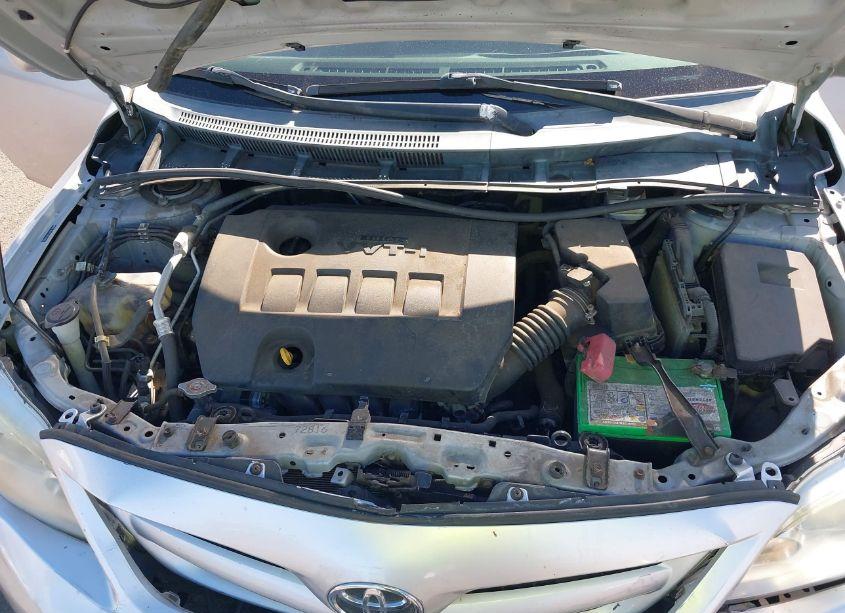 Photo 10 of 2011 Toyota Corolla LE (VIN 2T1BU4EE7BC538860)