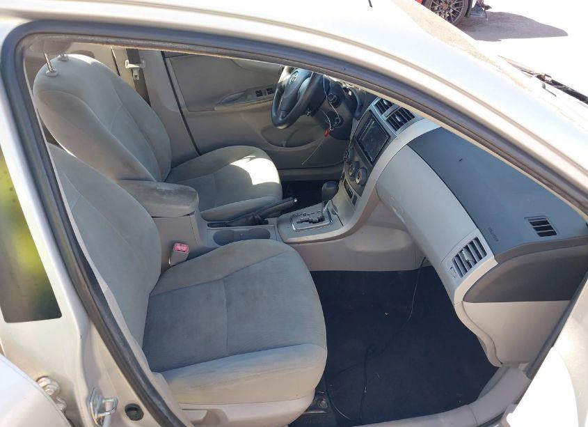 Photo 5 of 2011 Toyota Corolla LE (VIN 2T1BU4EE7BC538860)