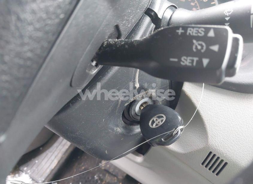 Photo 11 of 2011 Toyota Corolla LE (VIN 2T1BU4EE7BC551172)