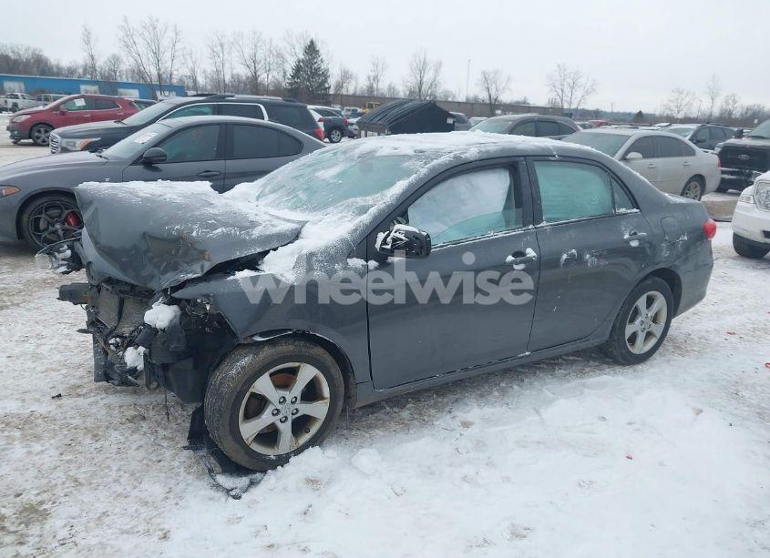 Photo 2 of 2011 Toyota Corolla LE (VIN 2T1BU4EE7BC551172)