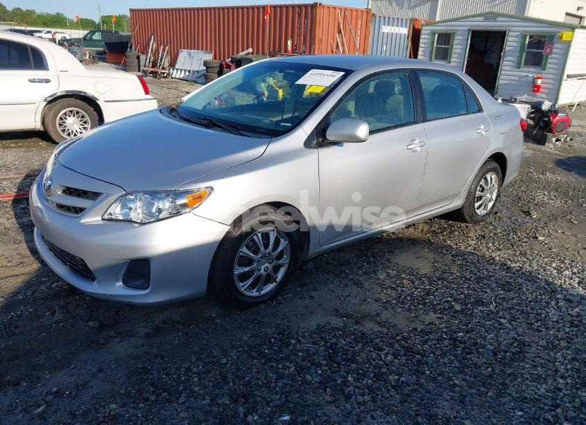 Photo 2 of 2011 Toyota Corolla LE (VIN 2T1BU4EE7BC556064)