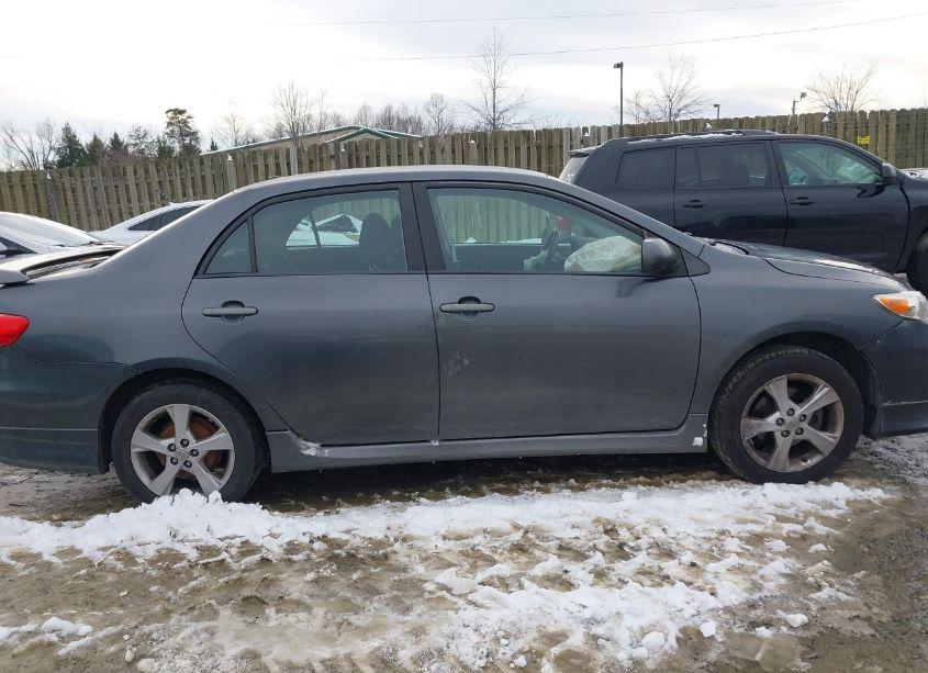 Photo 13 of 2011 Toyota Corolla S (VIN 2T1BU4EE7BC590652)