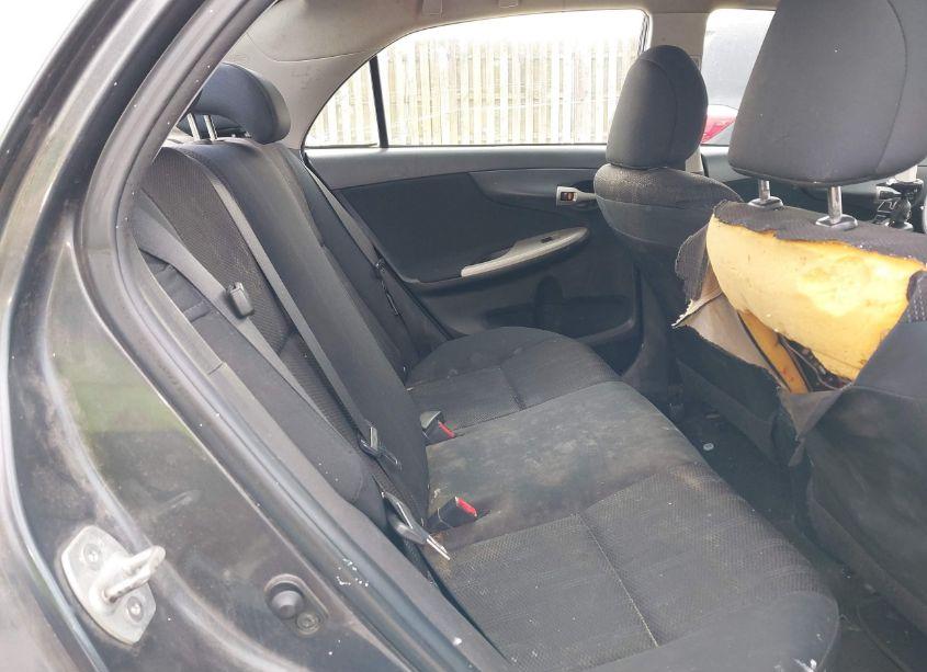 Photo 8 of 2011 Toyota Corolla S (VIN 2T1BU4EE7BC590652)