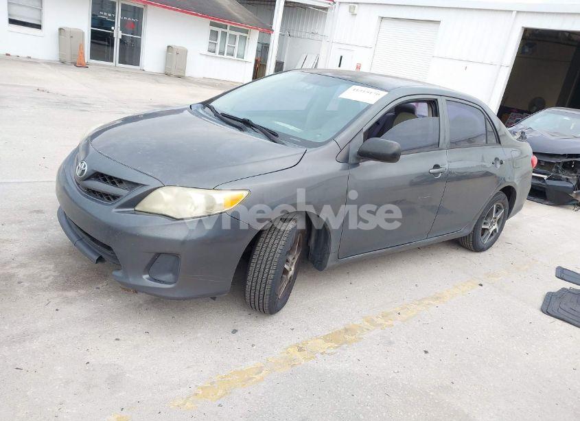 Photo 2 of 2011 Toyota Corolla S/LE (VIN 2T1BU4EE7BC602038)